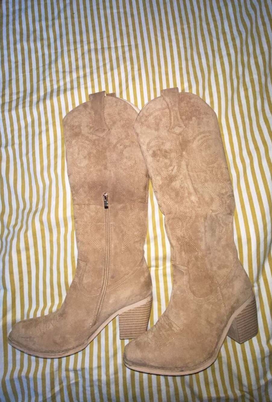 Wetkiss Western Boots Brown Faux Suede Size 7.5